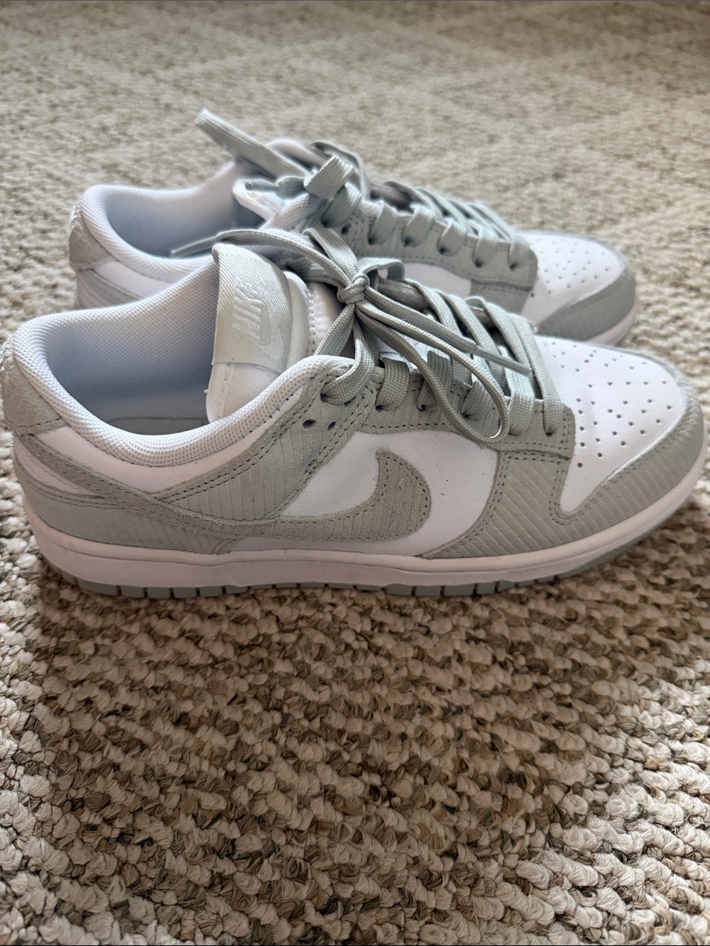 Nike Dunk Low White & Light Grey Sneakers